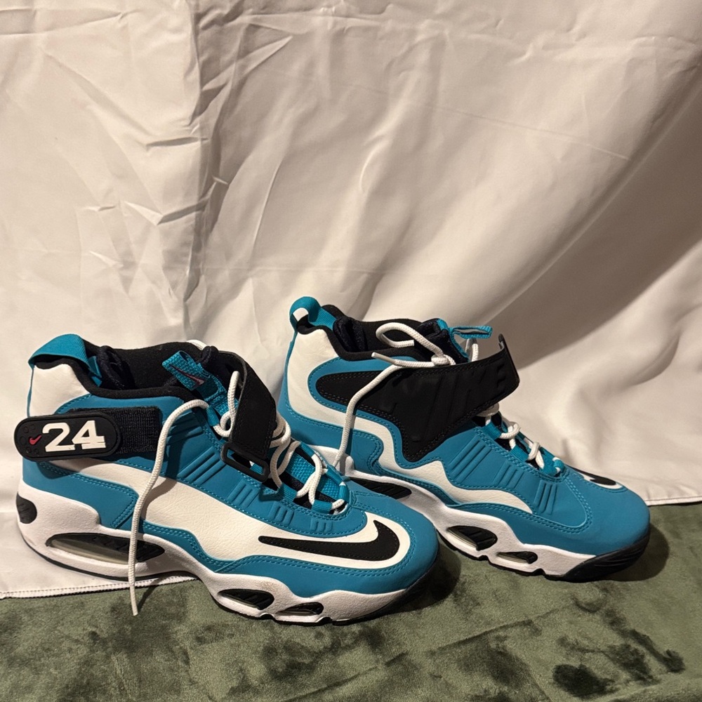 Nike Teal and White High-Top Sneakers